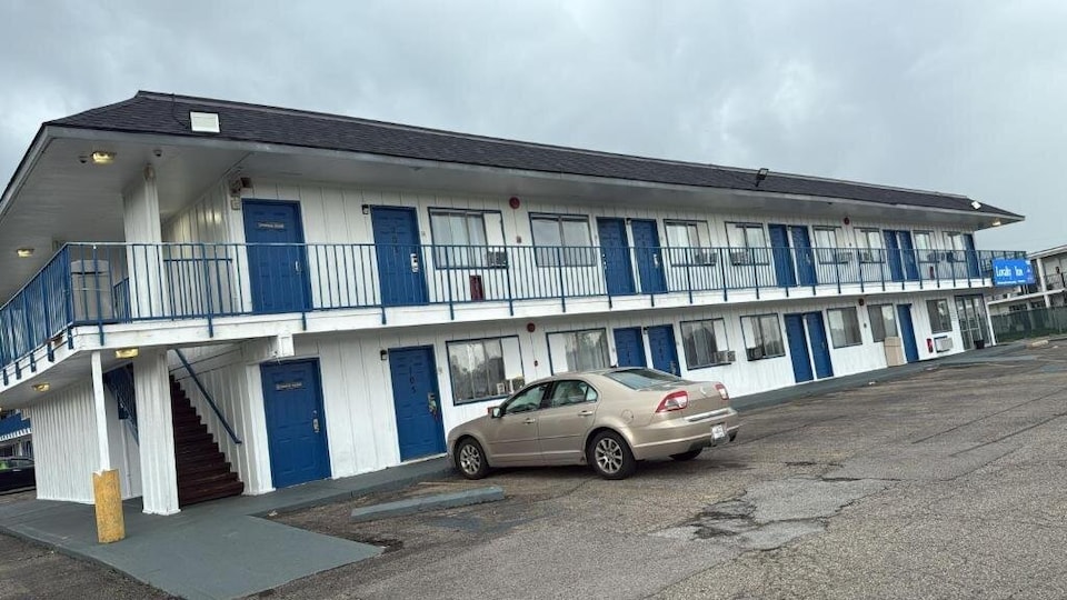 Express Inn Near Columbus Airport, C43110, Columbus OH