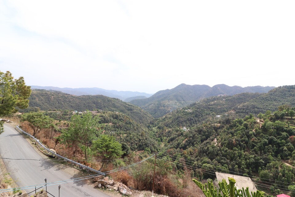 OYO Home 13608 Grand View Suite Shoghi, Shoghi, Shimla