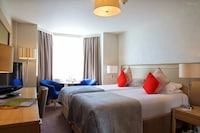 Bournemouth East Cliff by Belvilla