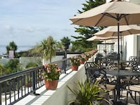 Bournemouth East Cliff by Belvilla