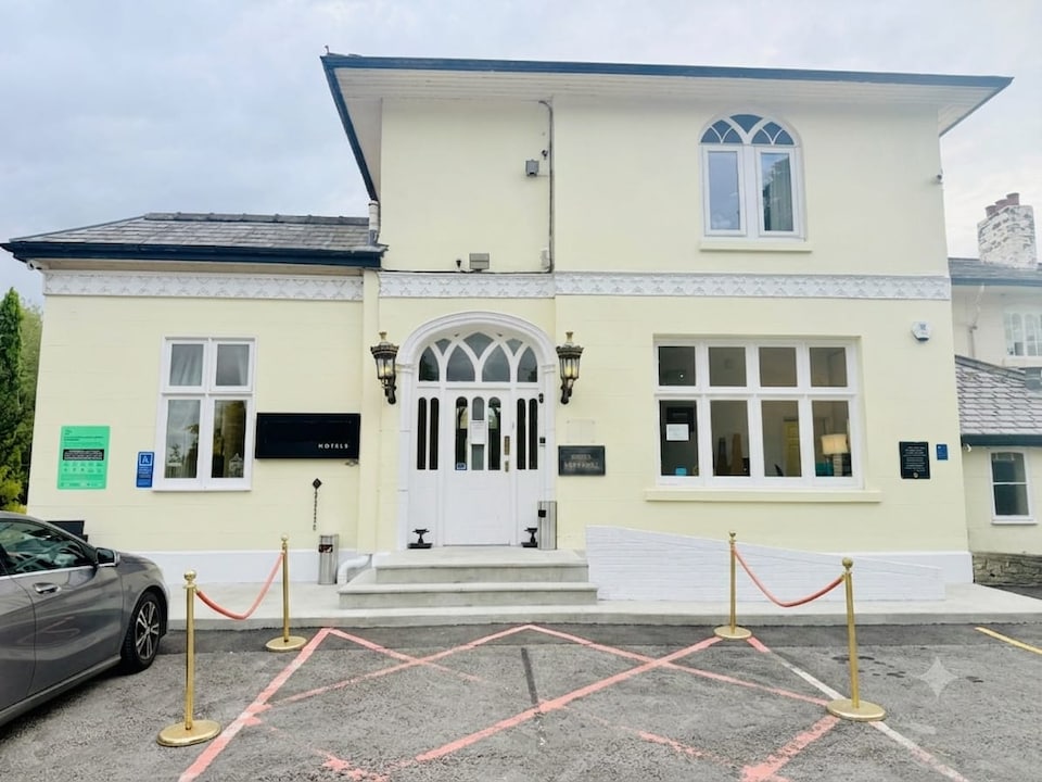 Wrexham Llyndir Hotel by Belvilla, Croydon (Greater London), London