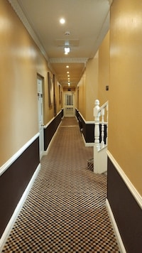 Wrexham Llyndir Hotel by Belvilla