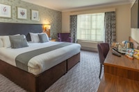 Gloucester Robinswood Hotel By Sunday