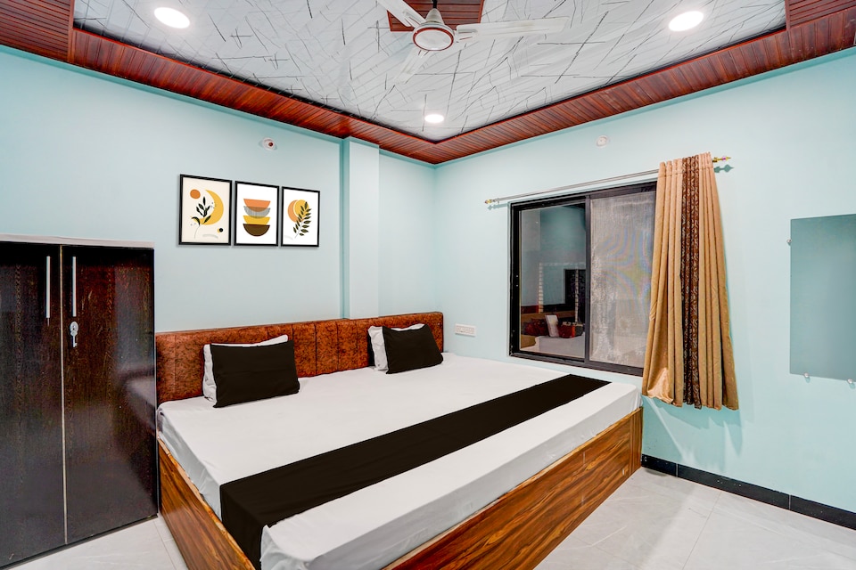 POP 84265E Hotel Mukutdhar Shreenath, Mahakal Temple, Ujjain