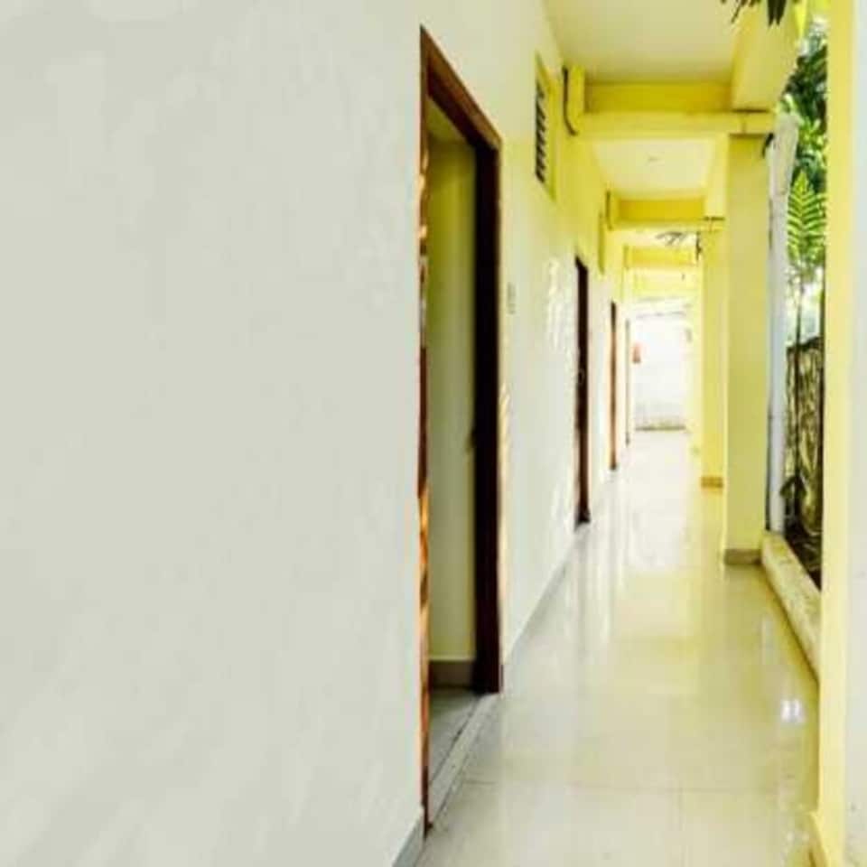 Collection O Arunachaleswarar Temple Tiruvannamalai Formerly RKS Residency, Tiruvannamalai, Tiruvannamalai
