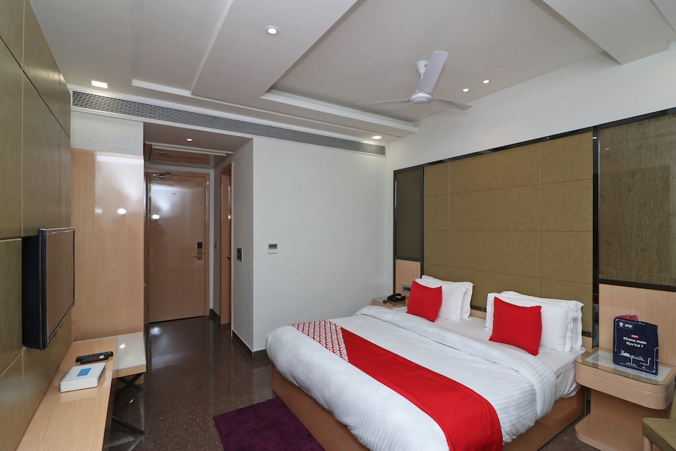 OYO 13616 Hotel Gala Galaxy, Pilibhit Bypass Road, Bareilly