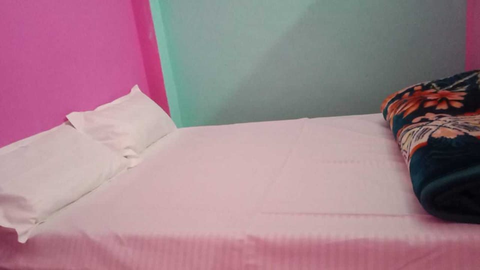 OYO 842661 Komal Hotel, Naini, Prayagraj