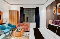 Super Townhouse OAK Chandigarh Ambala Expressway Gazipur Formerly Troy Resorts and Wellness