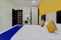 SPOT ON Rrr Residency