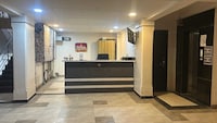 Hotel O Panchsheel Crown Ac Suites And Luxury Rooms