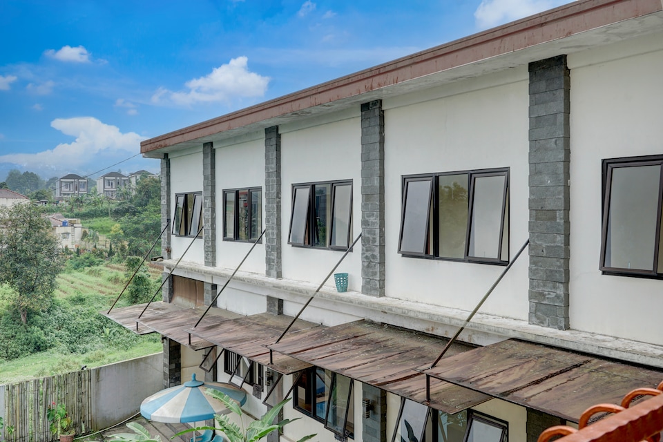 OYO 95119 Syariah Sm, Puncak Bogor, Bogor