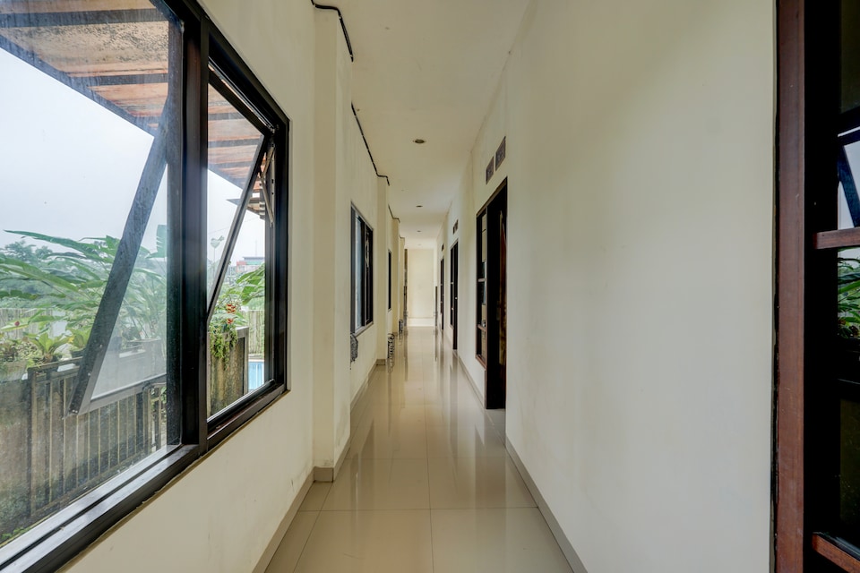 OYO 95119 Syariah Sm, Puncak Bogor, Bogor