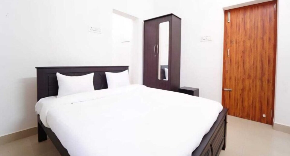 Collection O Salem Perambalur Crossway Formerly Hotel Pheonix, Reddipatti Salem, Salem