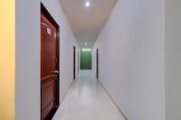 SPOT ON Pankhudi Hotel And Bar 