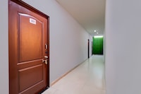 SPOT ON Pankhudi Hotel And Bar 