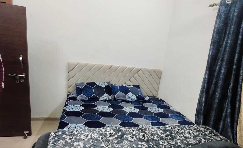 SPOT ON Sunny Palace Hotel, Achrol, Achrol