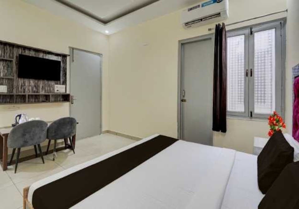 Hotel O Chhatrapati Shivaji Subharti Hospital Meerut Formerly Hotel Satyam, Meerut, Meerut