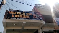 SPOT ON Green valley Hotel Restaurant