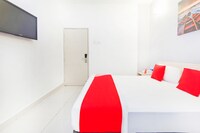 OYO 325 Damansara Inn