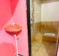 Hotel O Moonlight guest house