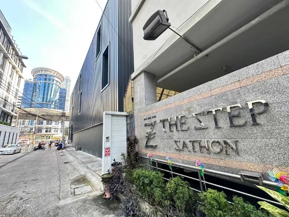 Collection O The Step Sathorn, Bang Rak, Bangkok