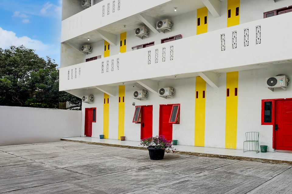 Dancenter Graha Aisyah, Medan, Medan