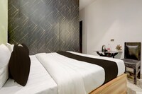 SPOT ON Hotel Emerald 