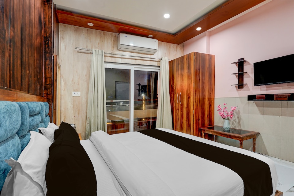 Super Townhouse Varanasi Cantonment Formerly Ayushman Inn, Cantonment, Varanasi