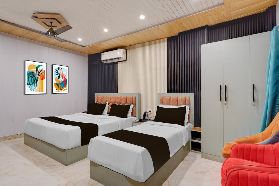 Super Townhouse Varanasi Cantonment Formerly Ayushman Inn, Cantonment, Varanasi