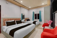 Super Townhouse Varanasi Cantonment Formerly Ayushman Inn