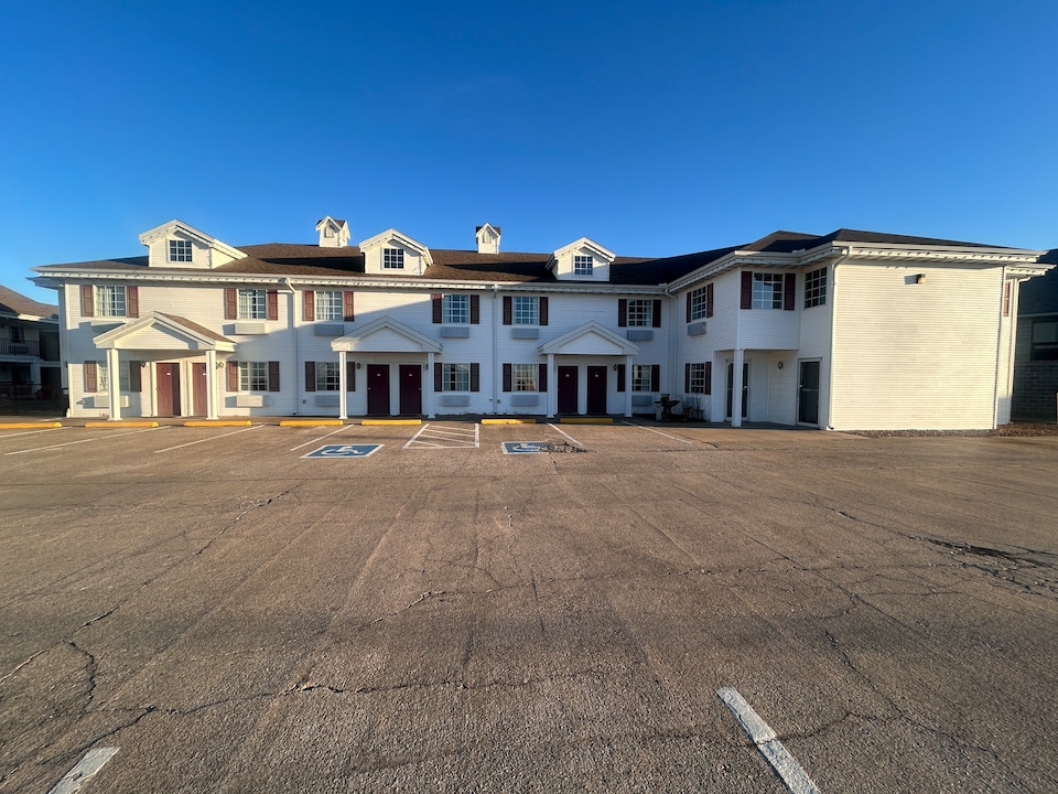 Osage Village Inn Near Lake Ozarks US 54, C65065, Osage Beach MO