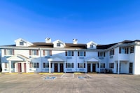 Osage Village Inn Near Lake Ozarks US 54