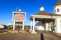 Osage Village Inn Near Lake Ozarks US 54