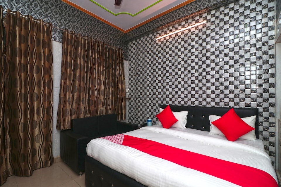 OYO 13635 Hotel Shree Rajkamal, Civil Lines Bareilly, Bareilly