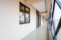 Super Townhouse GIDC Ankleshwar Formerly Studio 60