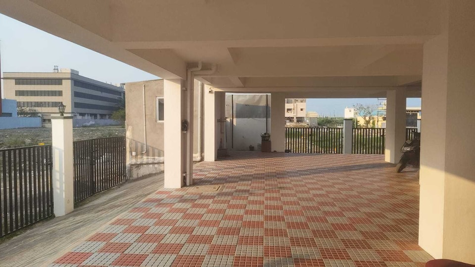 Hotel O  Elite Grand hotel, OMR Chennai, Chennai