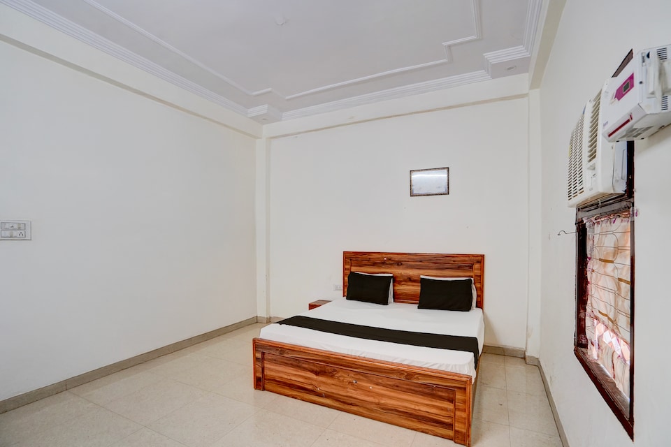 Hotel O Akhil Resort , Barra Kanpur, Kanpur