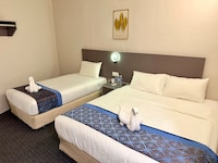 Collection O Hotel First Garden by Kr Cosmos