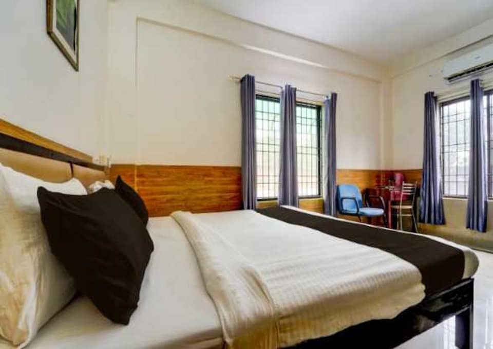 Hotel O Gummidipundi Railway Junction Formerly Avs Mahal, Ponneri Chennai, Chennai