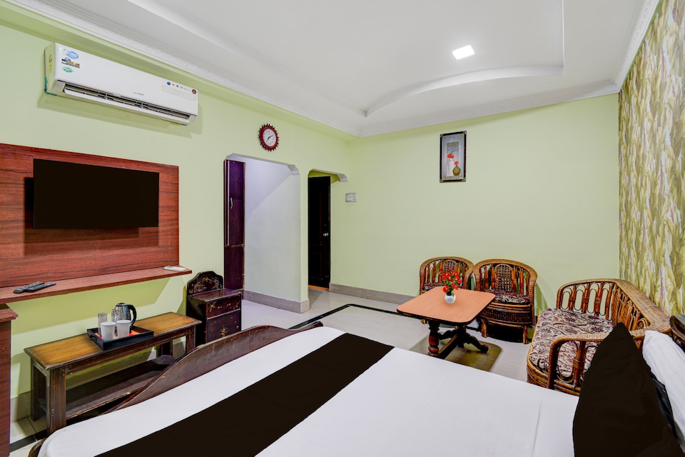 Townhouse Godavarikhani Bus Terminal Formerly Sai Leela Residency, Karimnagar, Karimnagar