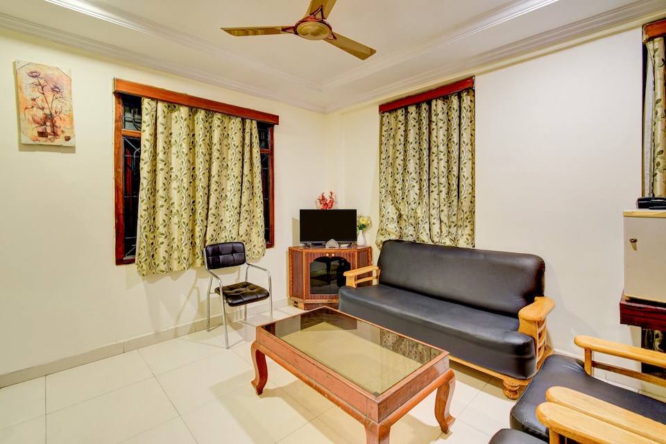 Super Townhouse Godavarikhani Bus Terminal Formerly Sai Leela Residency, Karimnagar, Karimnagar