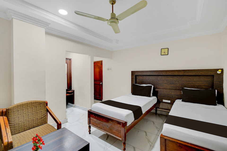 Townhouse Godavarikhani Bus Terminal Formerly Sai Leela Residency, Karimnagar, Karimnagar