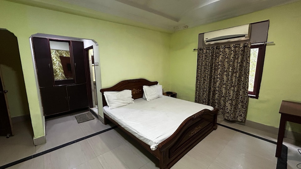 Townhouse Godavarikhani Bus Terminal Formerly Sai Leela Residency, Karimnagar, Karimnagar