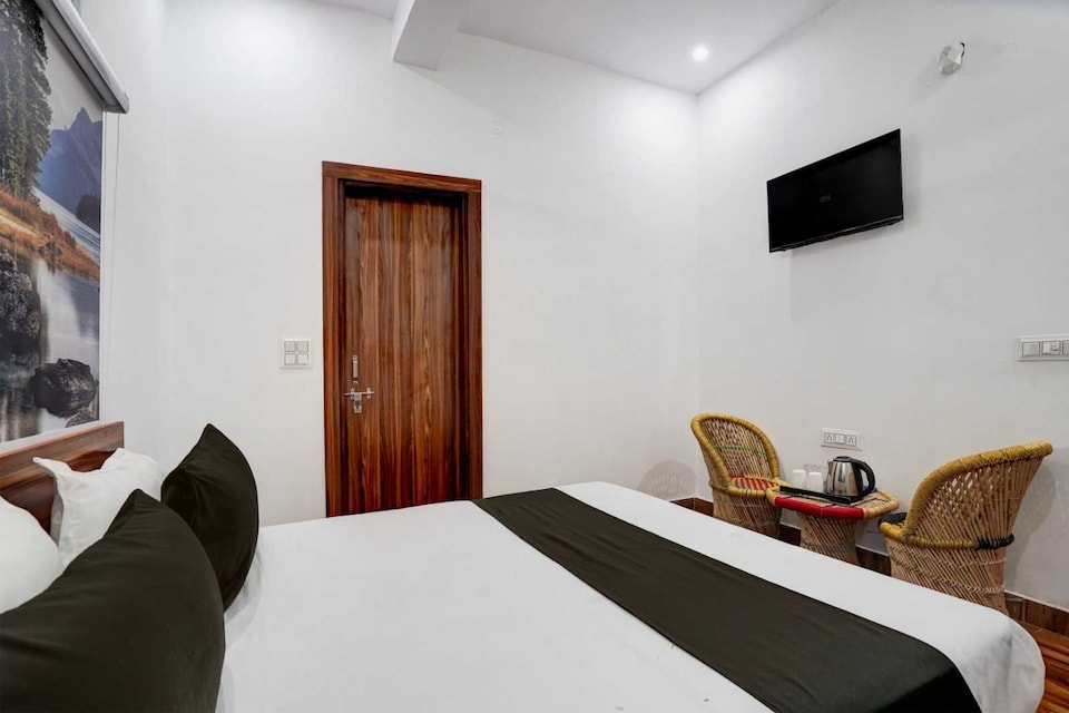 Hotel O Lotus Stay BnB, Saket Delhi, Delhi