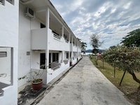 Collection O Analisa Beach Resort 