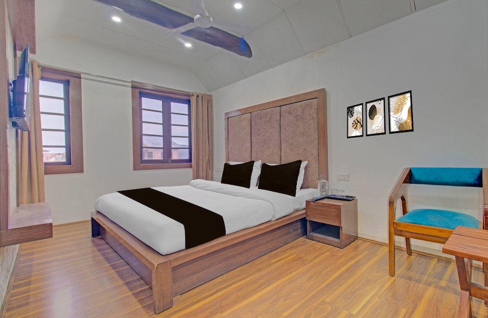 Collection O NIT Srinagar Formerly Main Street Inn, Nigeen lake cluster, Srinagar