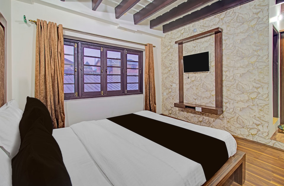 Collection O NIT Srinagar Formerly Main Street Inn, Nigeen lake cluster, Srinagar