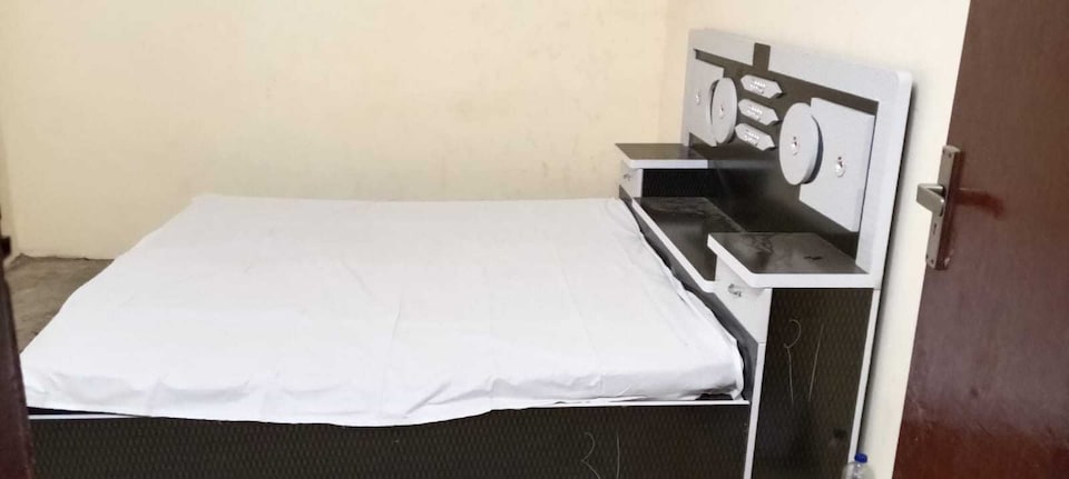 SPOT ON Yatri Niwas Guest House, Pratapgarh, Pratapgarh