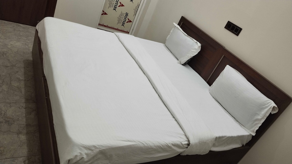 Hotel O Sector 27 Noida Formerly Hans Residency, Noida City, Noida