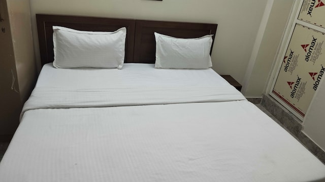Hotel O Sector 27 Noida Formerly Hans Residency